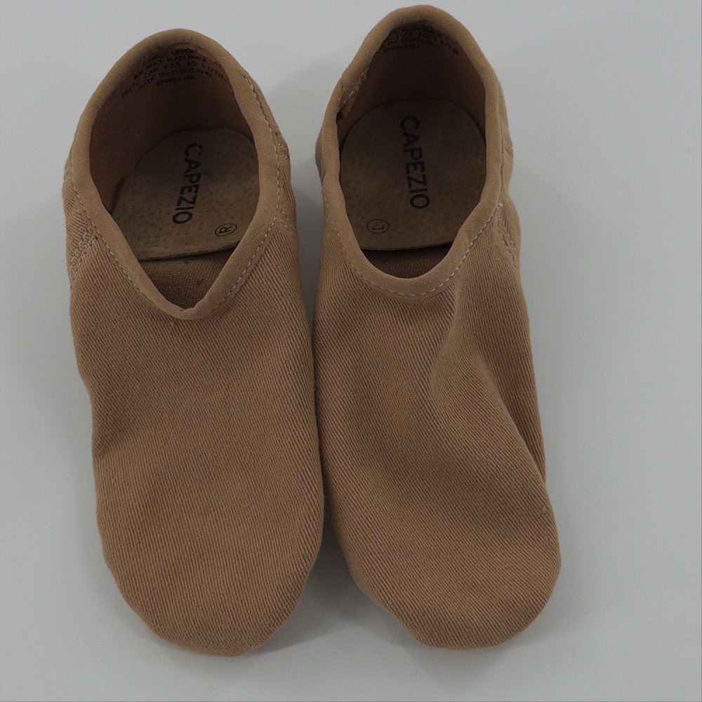 Capezio EOS PP17C Kids Canvas Jazz Shoes Caramel Tan Size 1.5 M Slip On Dance - Picture 2 of 9